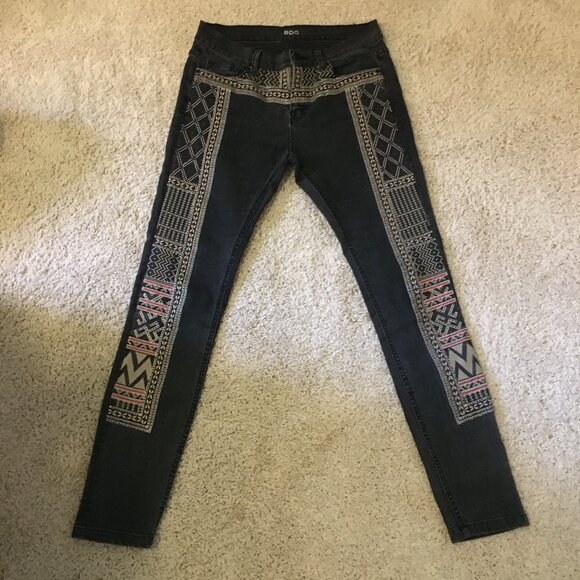 Urban Outfitters BDG Tribal Embroidered Gray-Black Mid Rise Twig Ankle Jeans - Picture 4 of 13